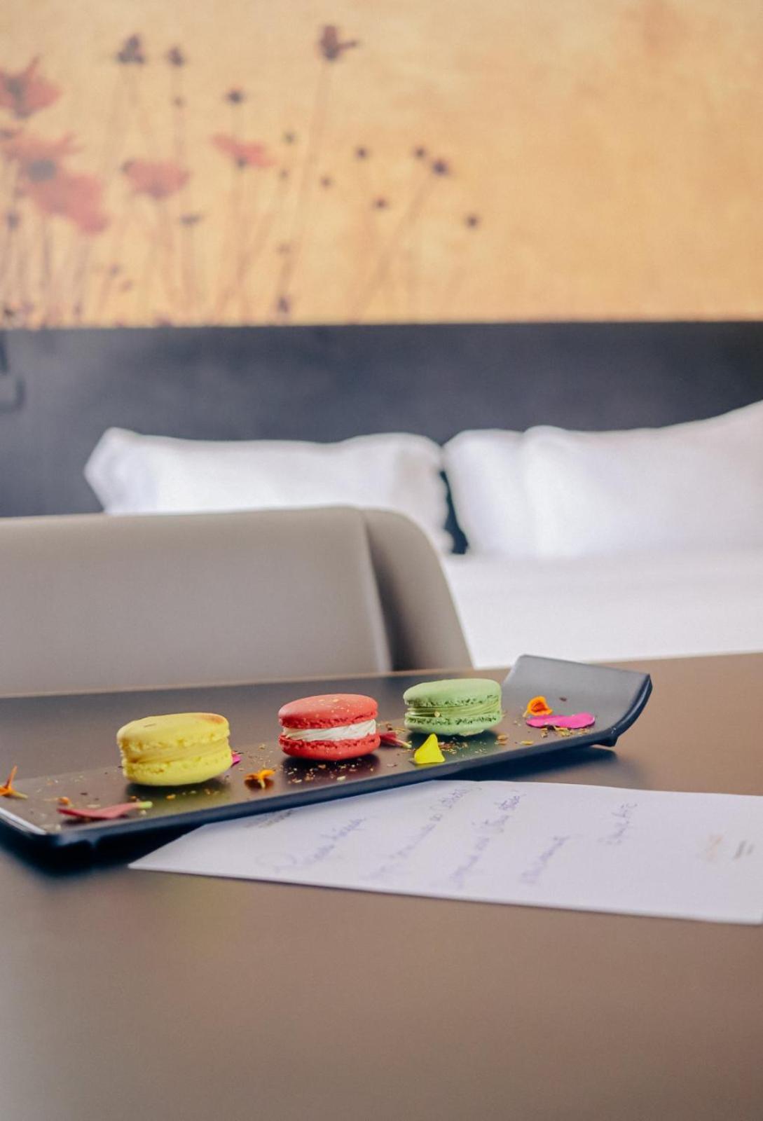 Radisson Porto Alegre - Futuro Hotel Epic People&Arts Esterno foto Macarons