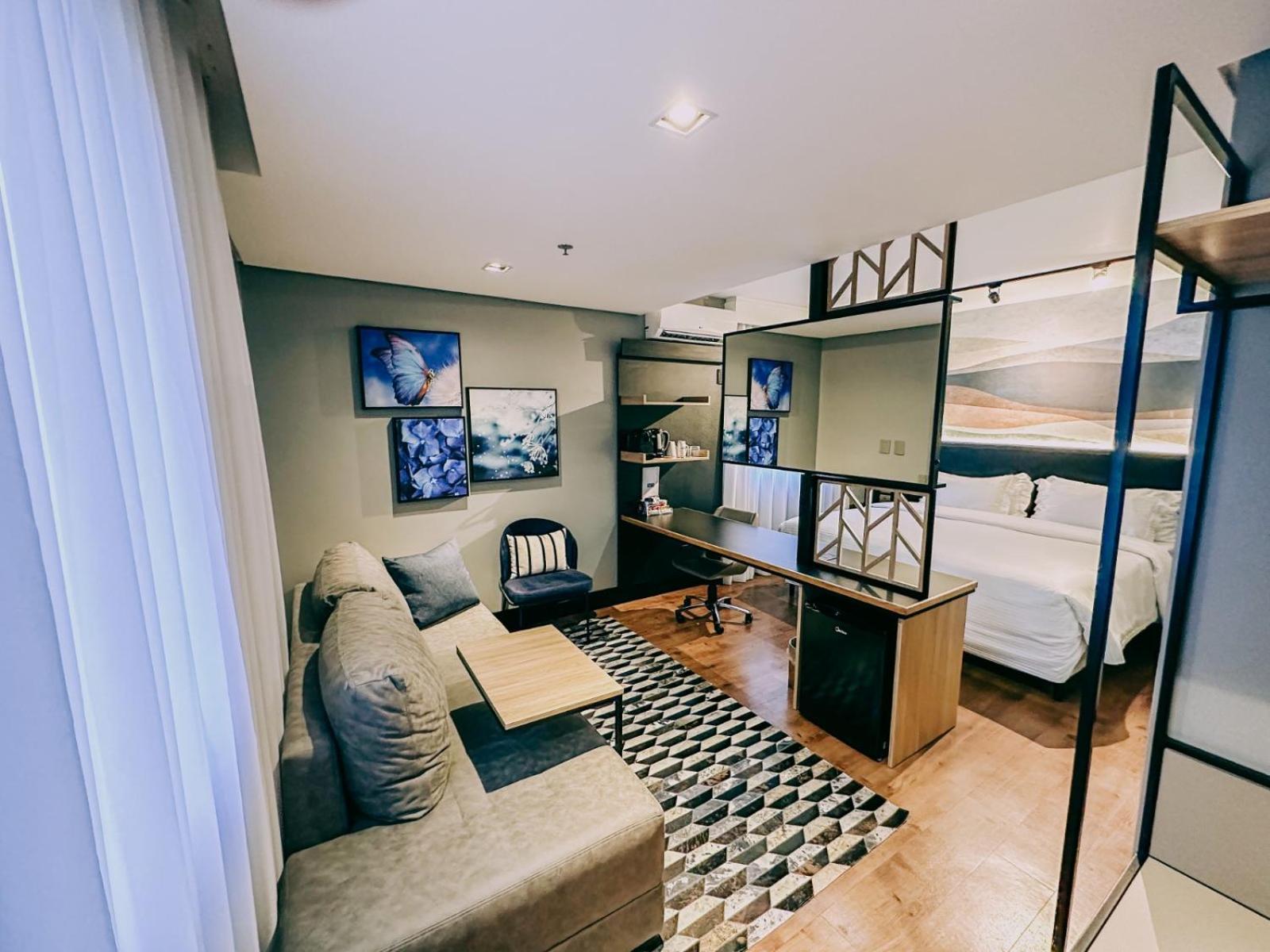 Radisson Porto Alegre - Futuro Hotel Epic People&Arts Esterno foto A room at the hotel